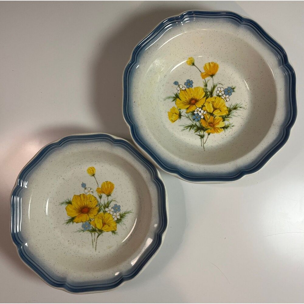 Vintage Mikasa Country Club Serving Bowls Amy 8.5" and 9.75" Blue Yellow Flowers